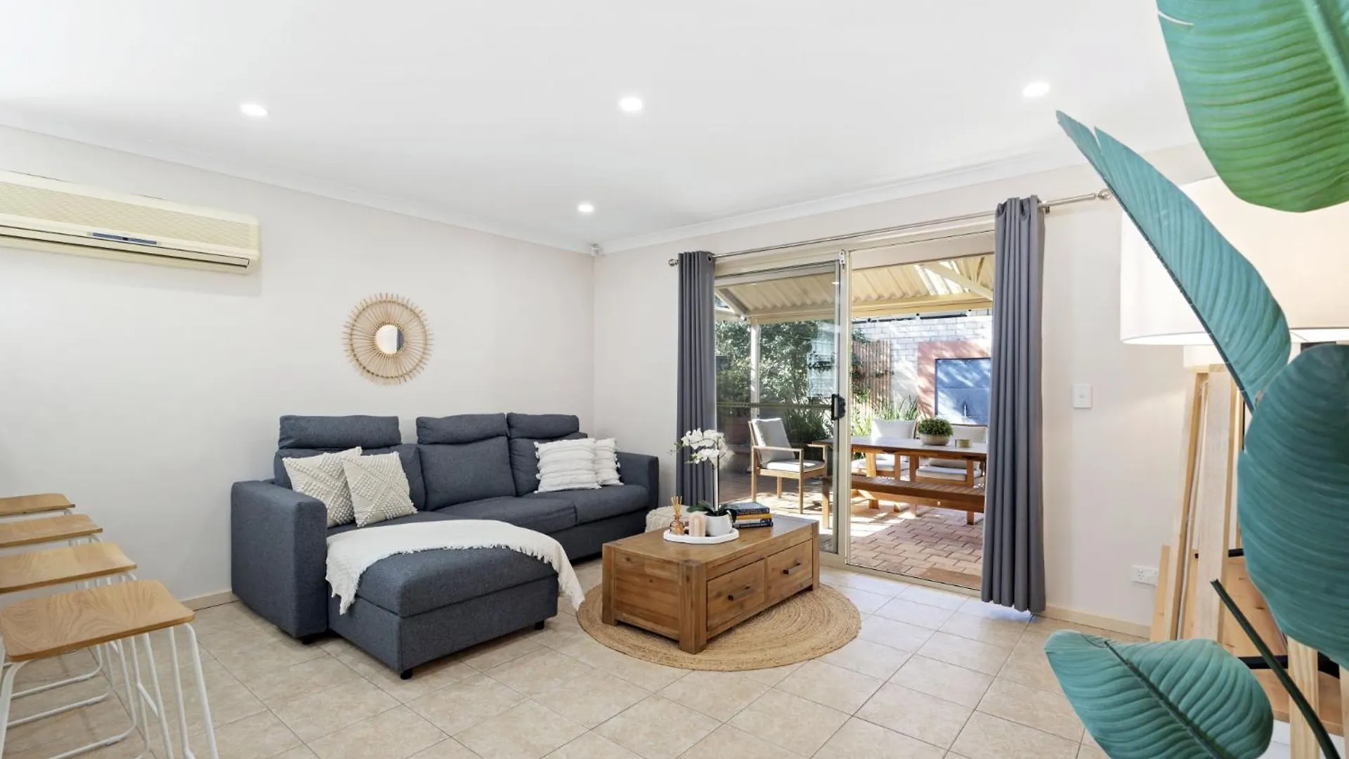 Casa de Férias Rivervale Family Retreat Perth